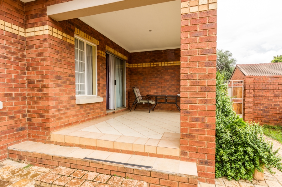 3 Bedroom Property for Sale in Equestria Gauteng