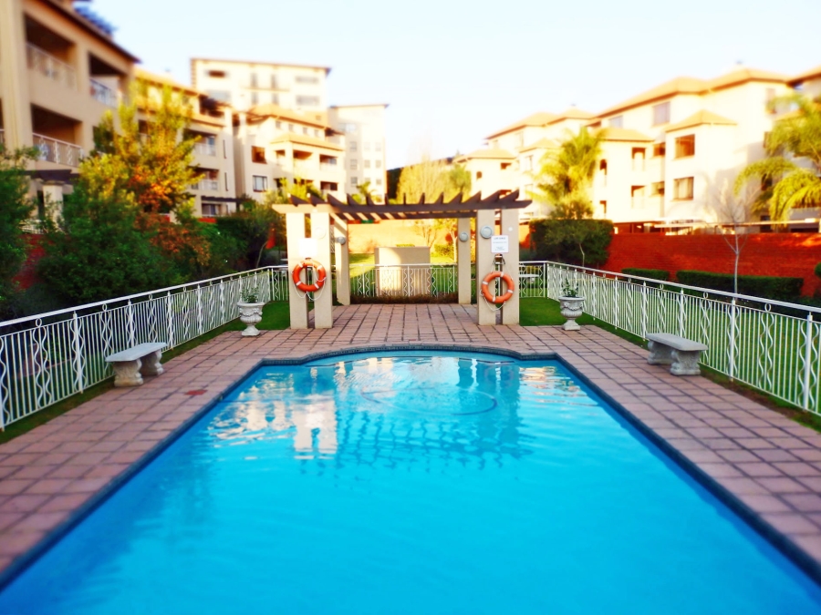 To Let 2 Bedroom Property for Rent in Sunninghill Gauteng