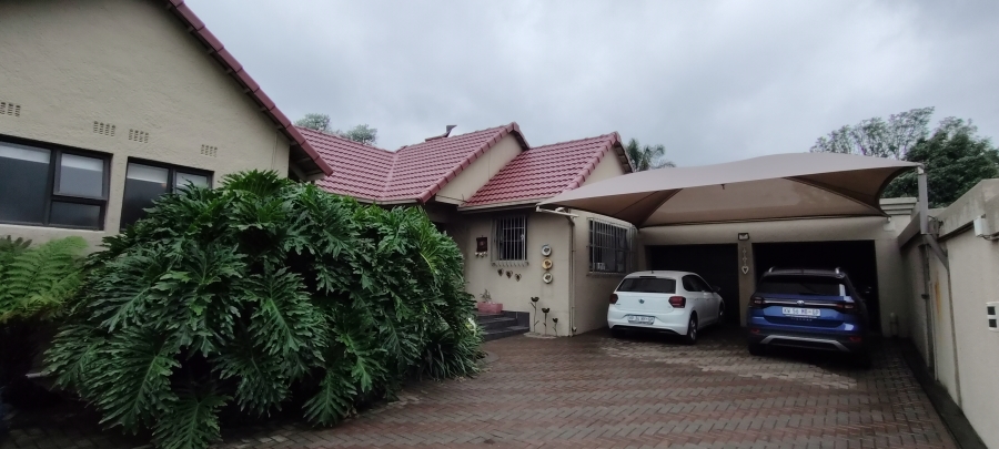 4 Bedroom Property for Sale in Verwoerdpark Gauteng