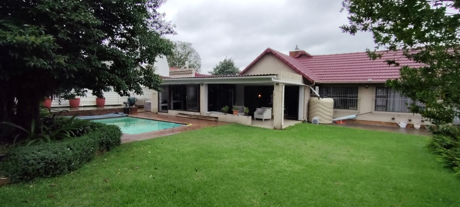 4 Bedroom Property for Sale in Verwoerdpark Gauteng