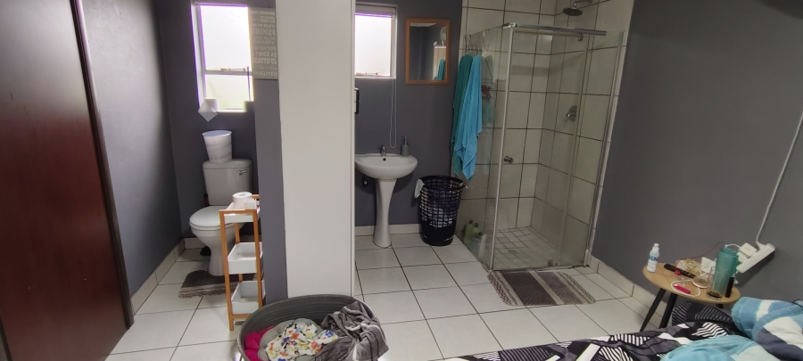 4 Bedroom Property for Sale in Verwoerdpark Gauteng