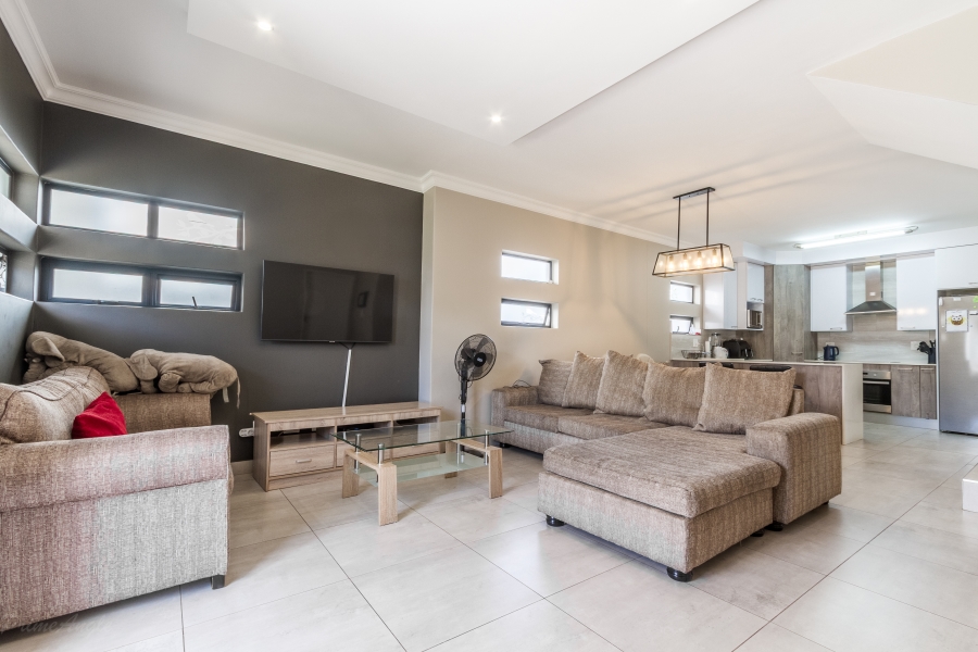 3 Bedroom Property for Sale in Equestria Gauteng