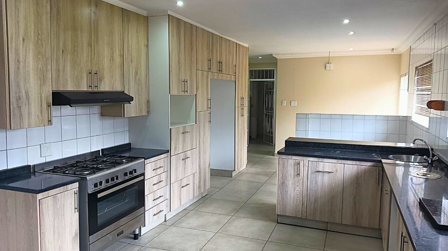 8 Bedroom Property for Sale in Van Riebeeck Park Gauteng