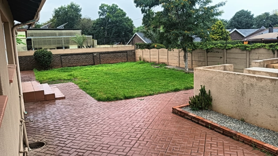 8 Bedroom Property for Sale in Van Riebeeck Park Gauteng