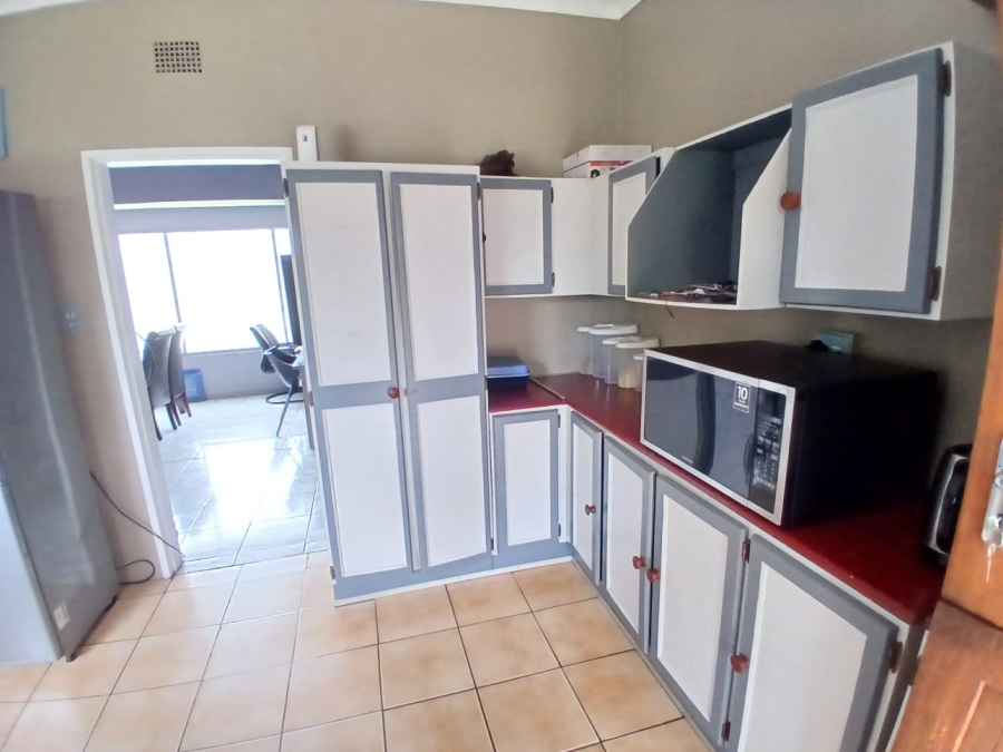 To Let 3 Bedroom Property for Rent in Moregloed Gauteng