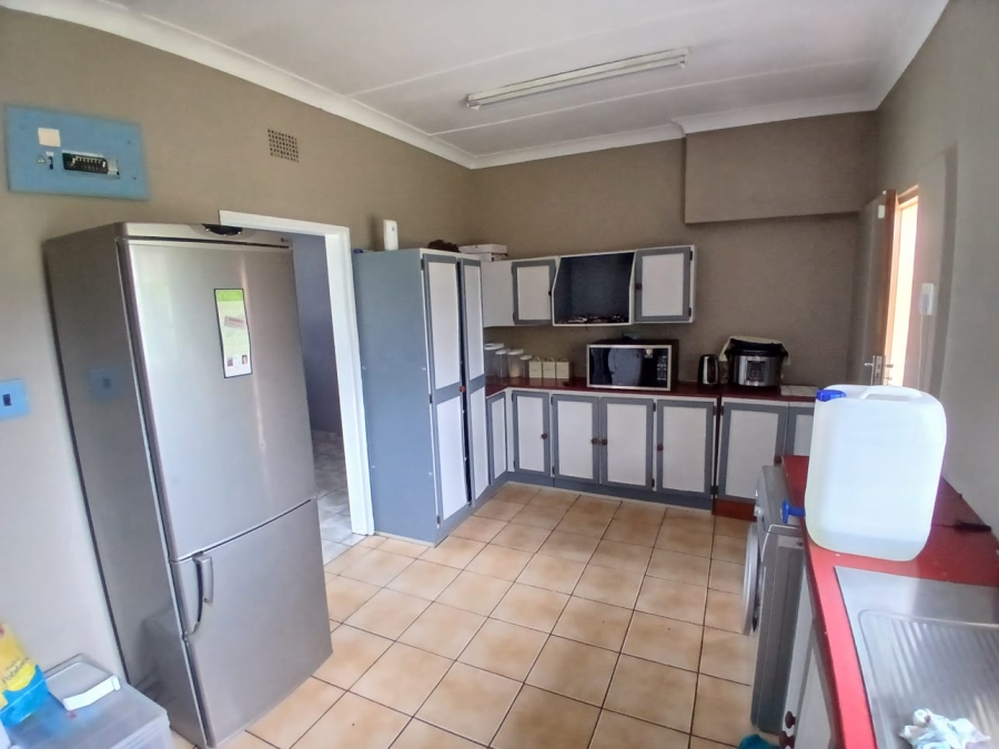 To Let 3 Bedroom Property for Rent in Moregloed Gauteng