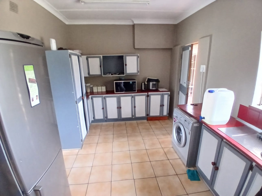 To Let 3 Bedroom Property for Rent in Moregloed Gauteng