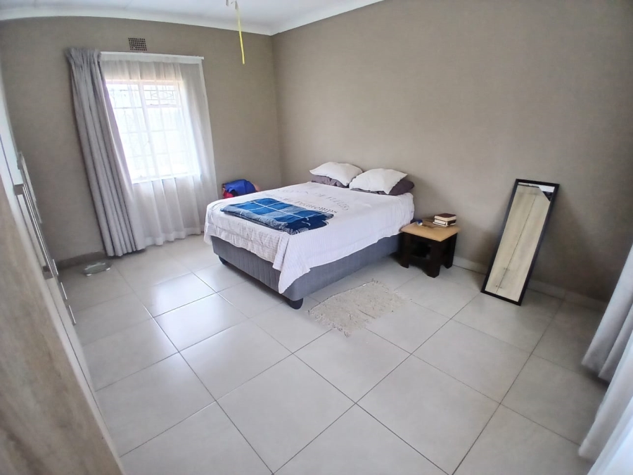 To Let 3 Bedroom Property for Rent in Moregloed Gauteng