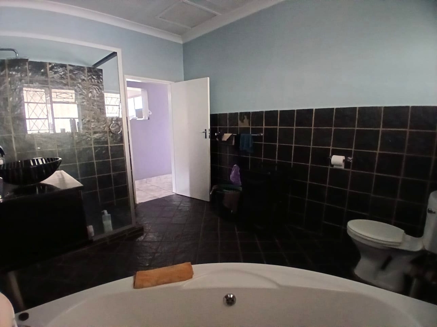 To Let 3 Bedroom Property for Rent in Moregloed Gauteng