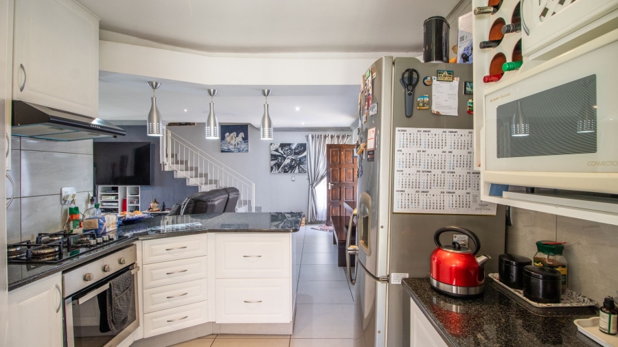 5 Bedroom Property for Sale in Terenure Gauteng