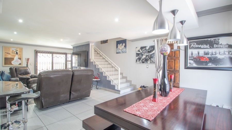 5 Bedroom Property for Sale in Terenure Gauteng