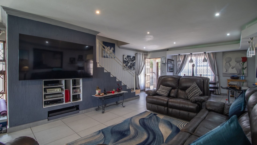 5 Bedroom Property for Sale in Terenure Gauteng