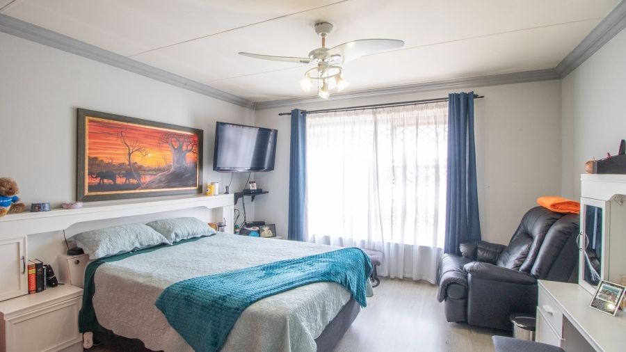 5 Bedroom Property for Sale in Terenure Gauteng