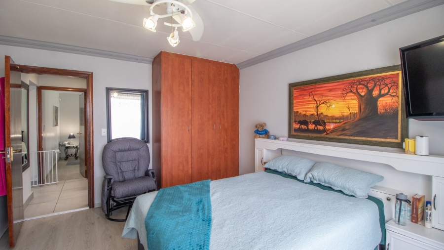 5 Bedroom Property for Sale in Terenure Gauteng