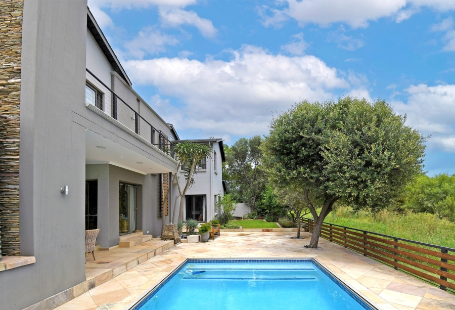 To Let 4 Bedroom Property for Rent in Waterfall Country Village Gauteng