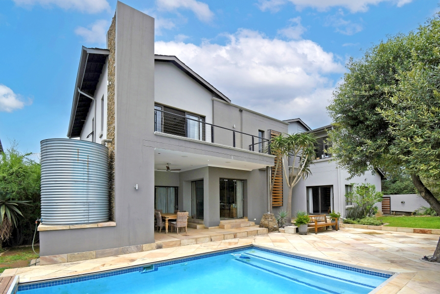 To Let 4 Bedroom Property for Rent in Waterfall Country Village Gauteng