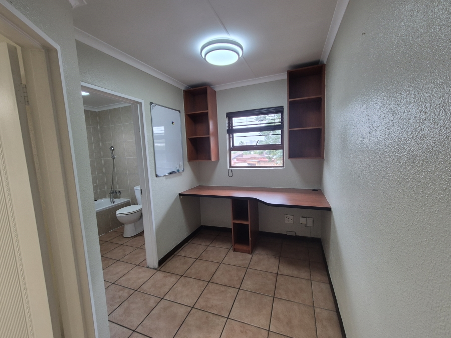 2 Bedroom Property for Sale in Bedfordview Gauteng