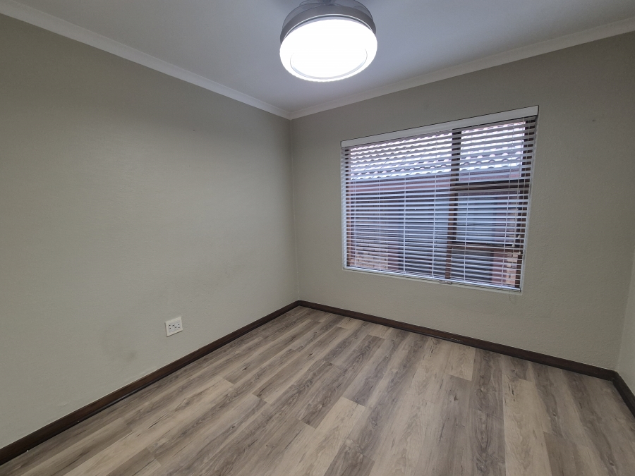 2 Bedroom Property for Sale in Bedfordview Gauteng