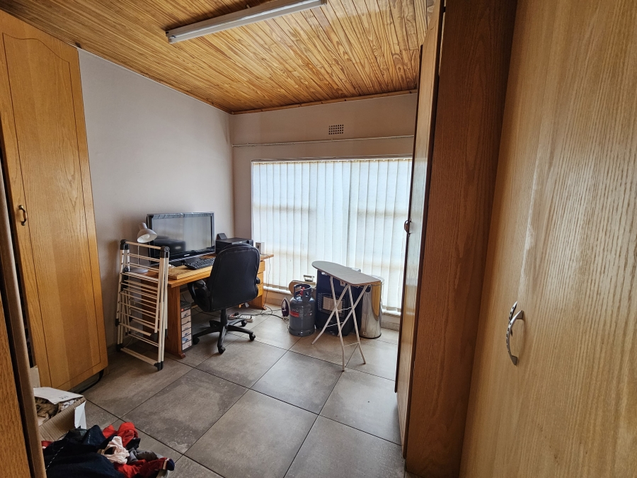 5 Bedroom Property for Sale in Vanderbijlpark SE 2 Gauteng