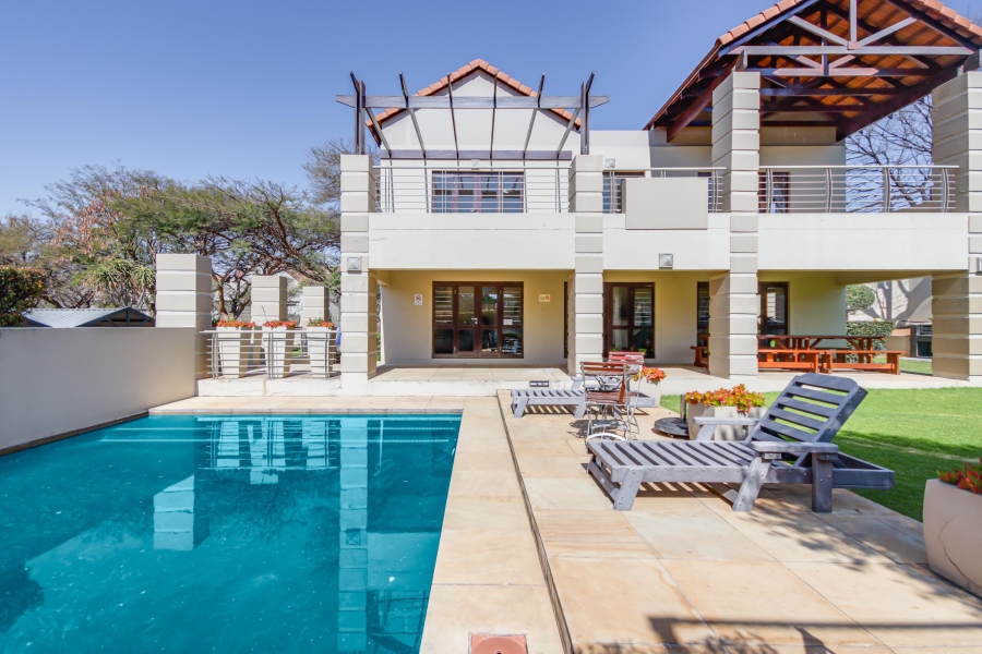 2 Bedroom Property for Sale in Broadacres Gauteng