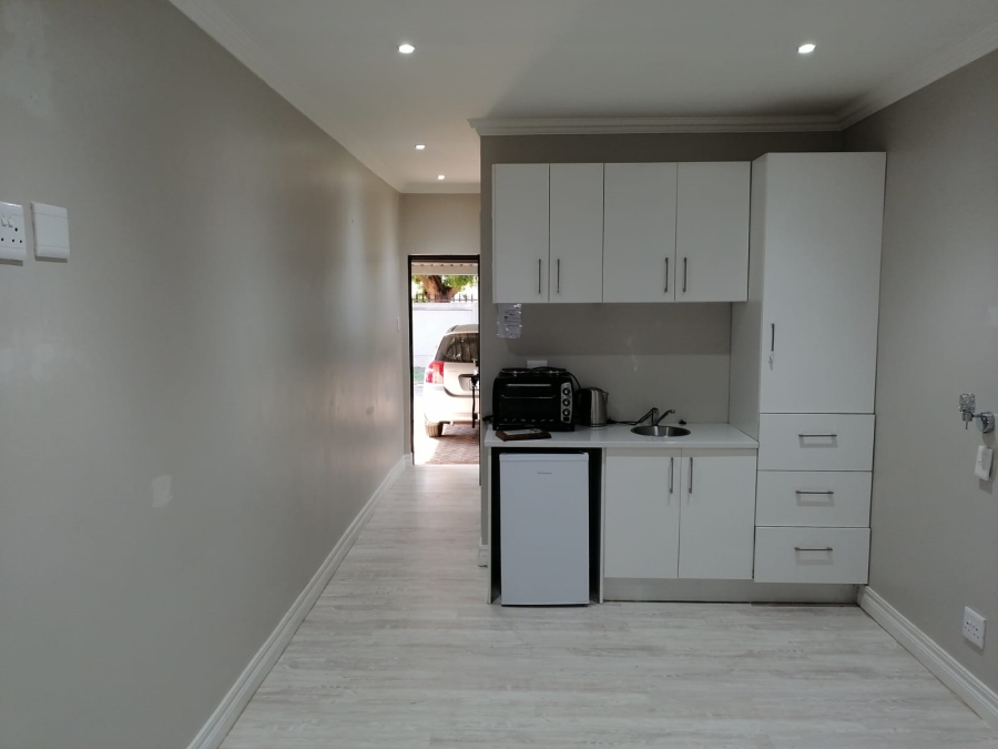 To Let 1 Bedroom Property for Rent in Moregloed Gauteng