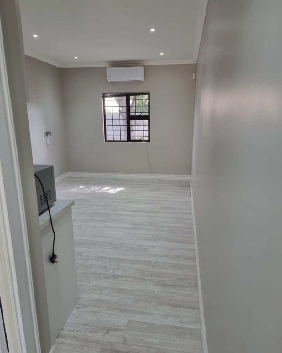 To Let 1 Bedroom Property for Rent in Moregloed Gauteng