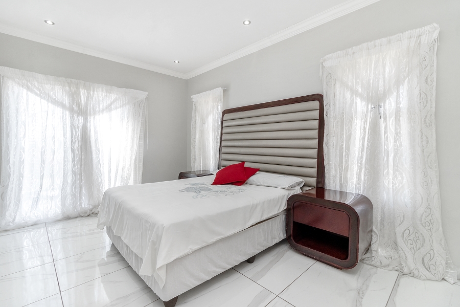 4 Bedroom Property for Sale in Ninapark Gauteng