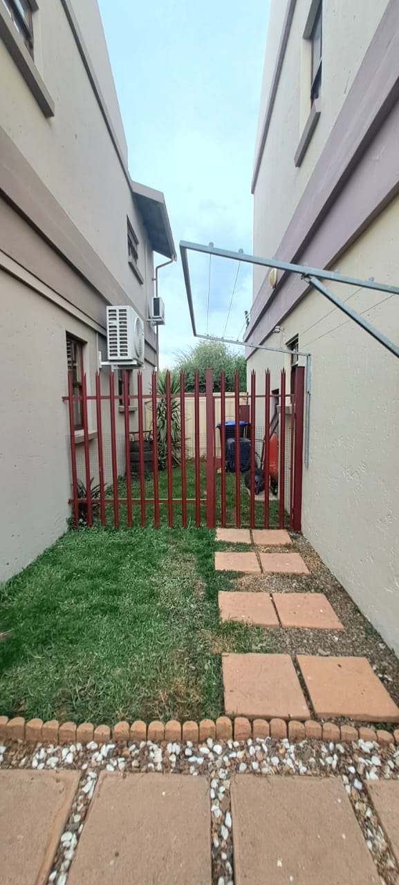 3 Bedroom Property for Sale in Vanderbijlpark SE 2 Gauteng