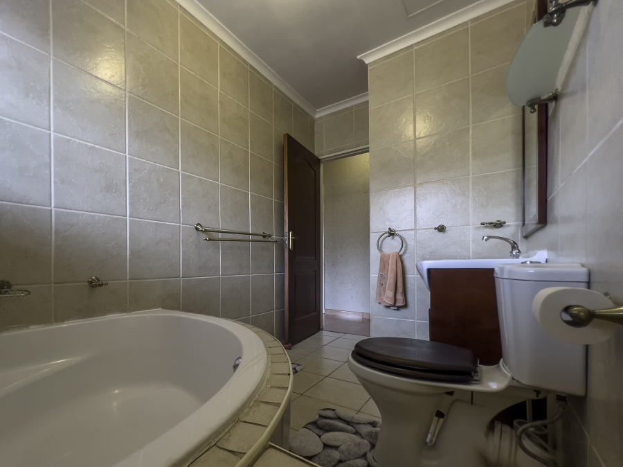 3 Bedroom Property for Sale in Terenure Gauteng