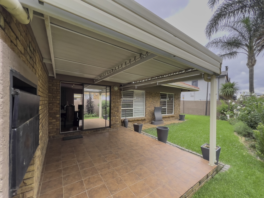 3 Bedroom Property for Sale in Terenure Gauteng