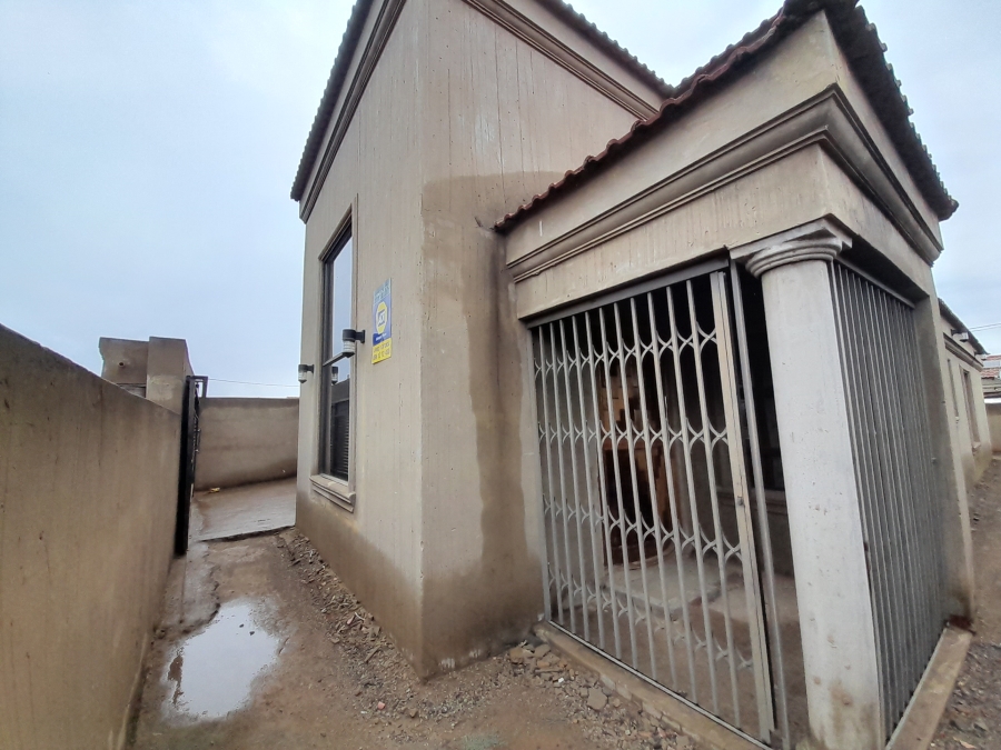 3 Bedroom Property for Sale in Golden Gardens Gauteng