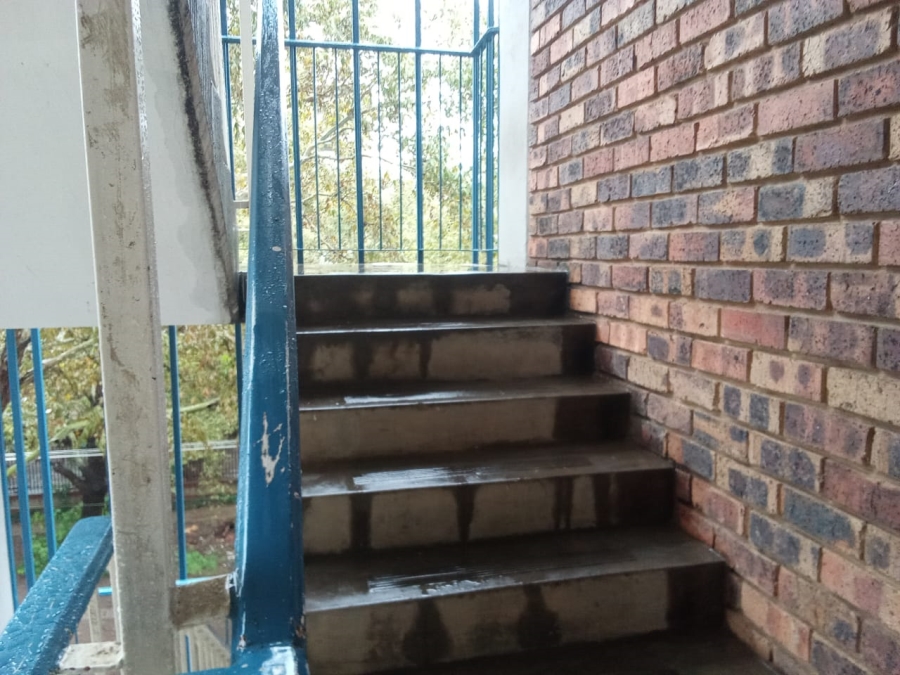 1 Bedroom Property for Sale in Sunnyside Gauteng