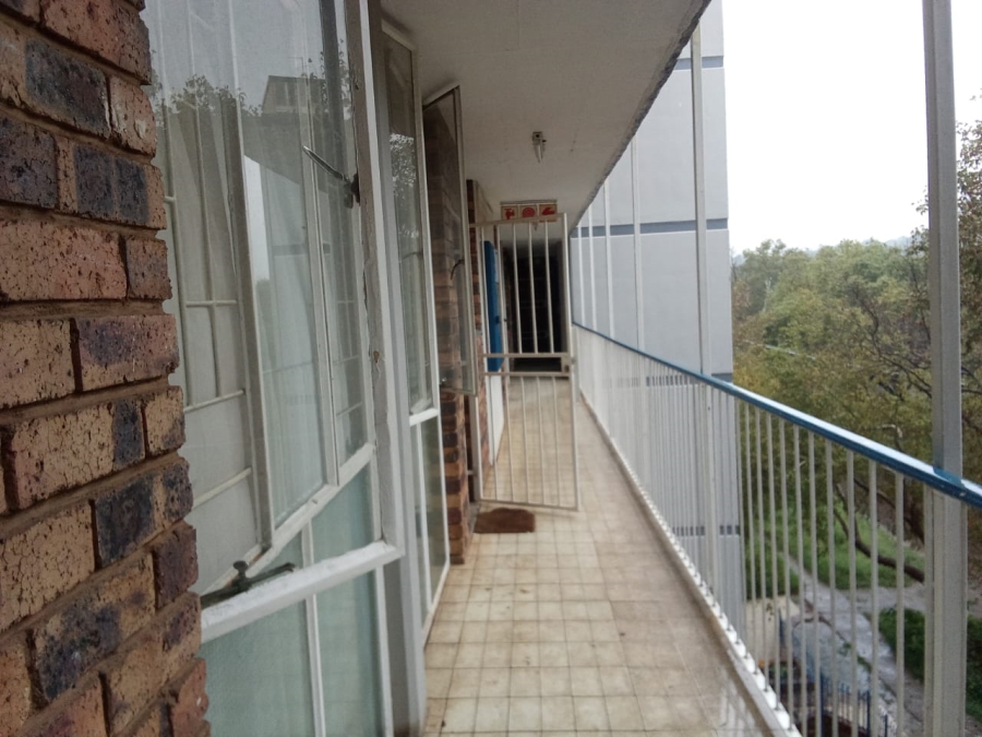 1 Bedroom Property for Sale in Sunnyside Gauteng