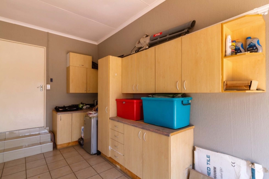 2 Bedroom Property for Sale in Olivedale Gauteng