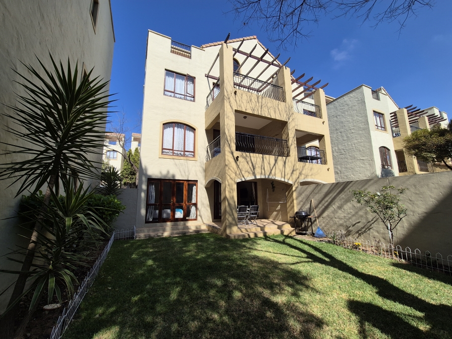 To Let 1 Bedroom Property for Rent in Morningside Gauteng