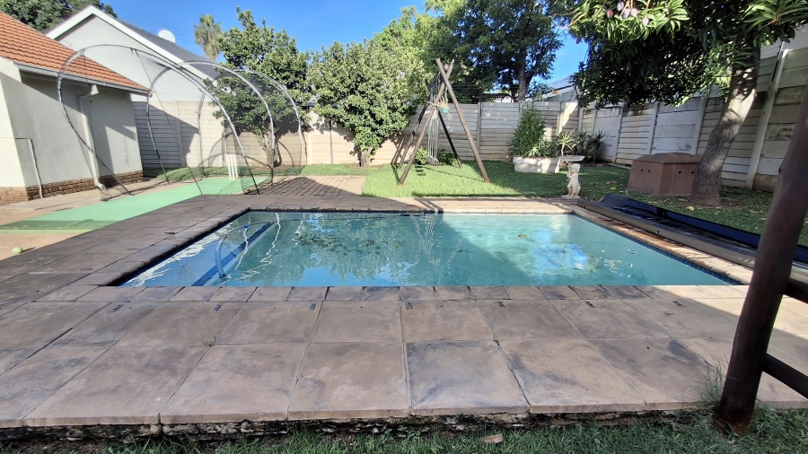 4 Bedroom Property for Sale in Magalieskruin Gauteng