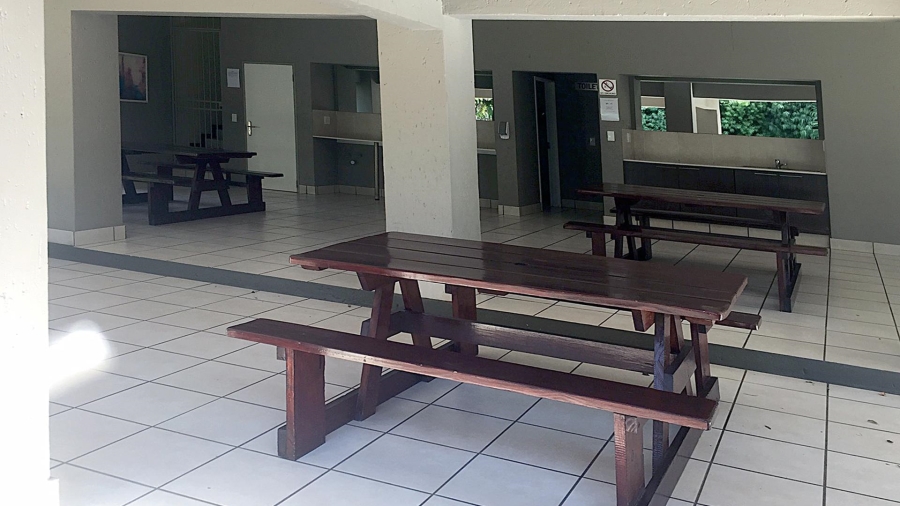 1 Bedroom Property for Sale in Lonehill Gauteng