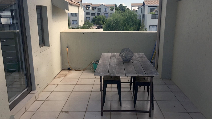 1 Bedroom Property for Sale in Lonehill Gauteng