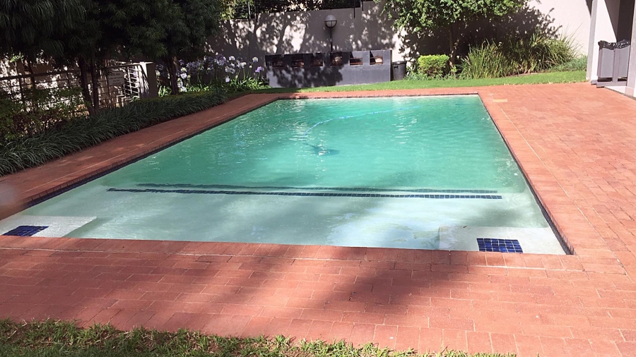 1 Bedroom Property for Sale in Lonehill Gauteng