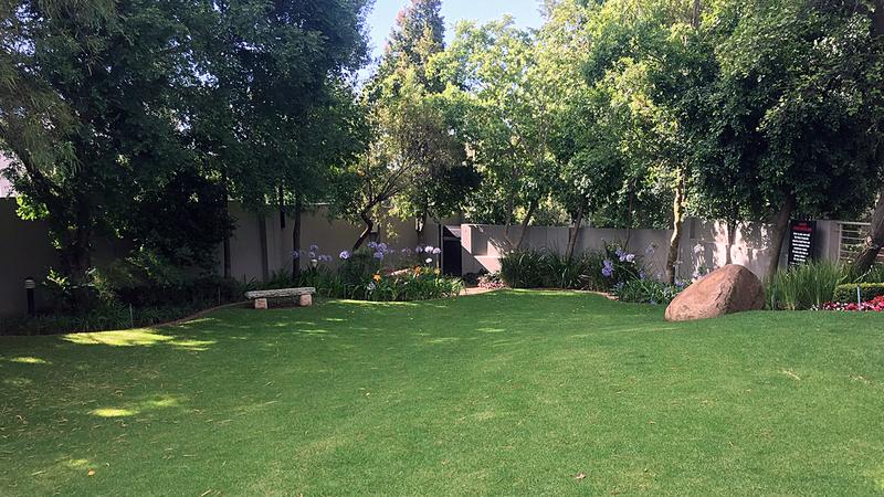 1 Bedroom Property for Sale in Lonehill Gauteng