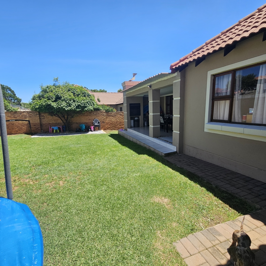 3 Bedroom Property for Sale in Emerald Estate Gauteng