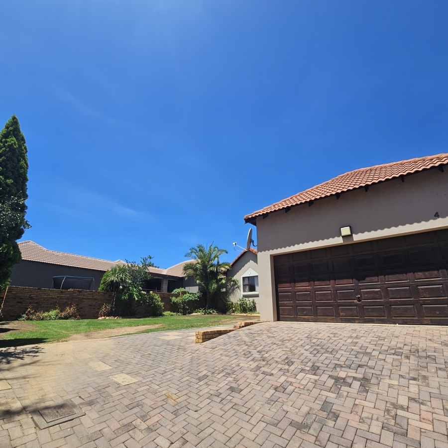 3 Bedroom Property for Sale in Emerald Estate Gauteng