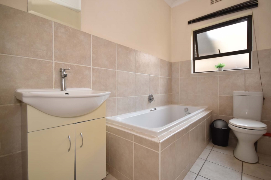 2 Bedroom Property for Sale in Ferndale Gauteng