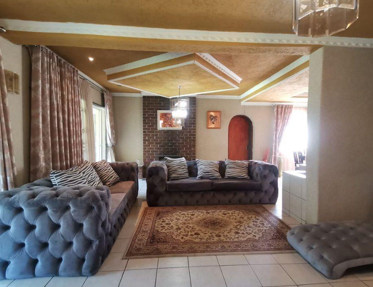4 Bedroom Property for Sale in Brackenhurst Gauteng