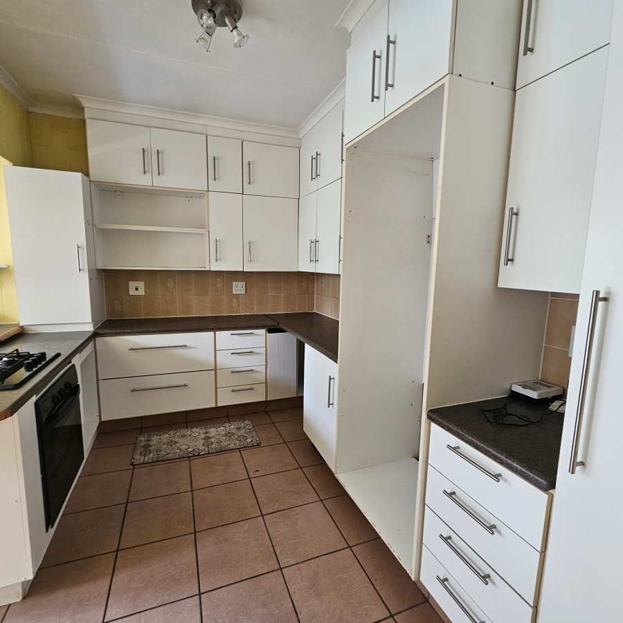 3 Bedroom Property for Sale in Isandovale Gauteng