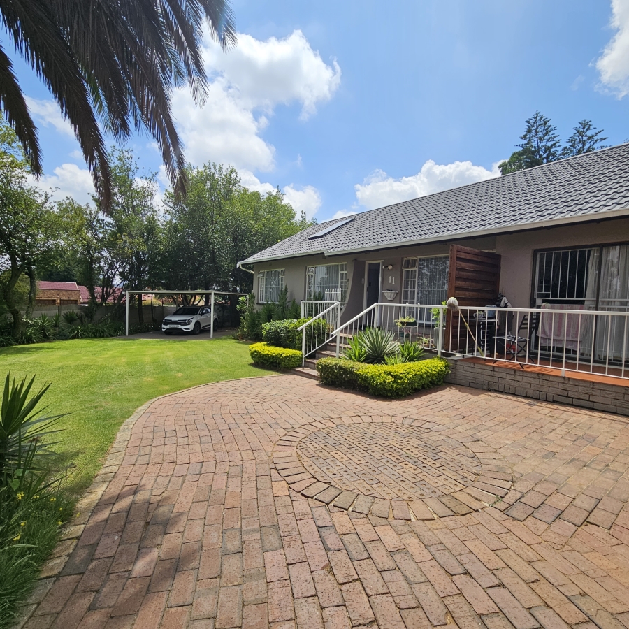 3 Bedroom Property for Sale in Isandovale Gauteng