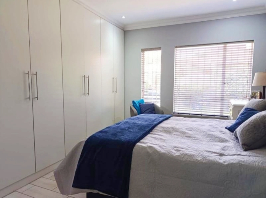 3 Bedroom Property for Sale in Brackenhurst Gauteng