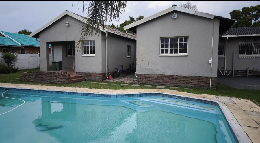 3 Bedroom Property for Sale in Brackenhurst Gauteng