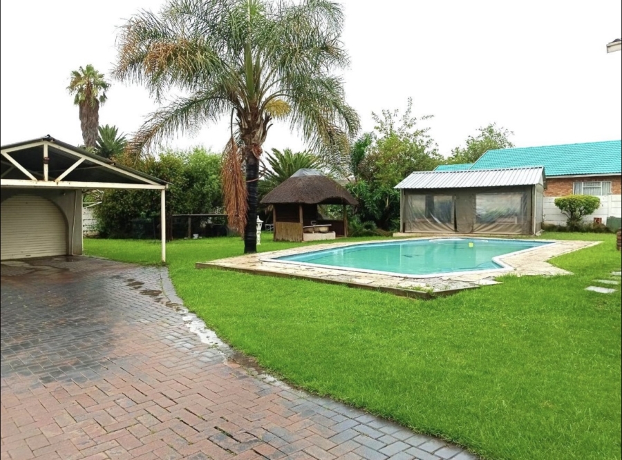 3 Bedroom Property for Sale in Brackenhurst Gauteng