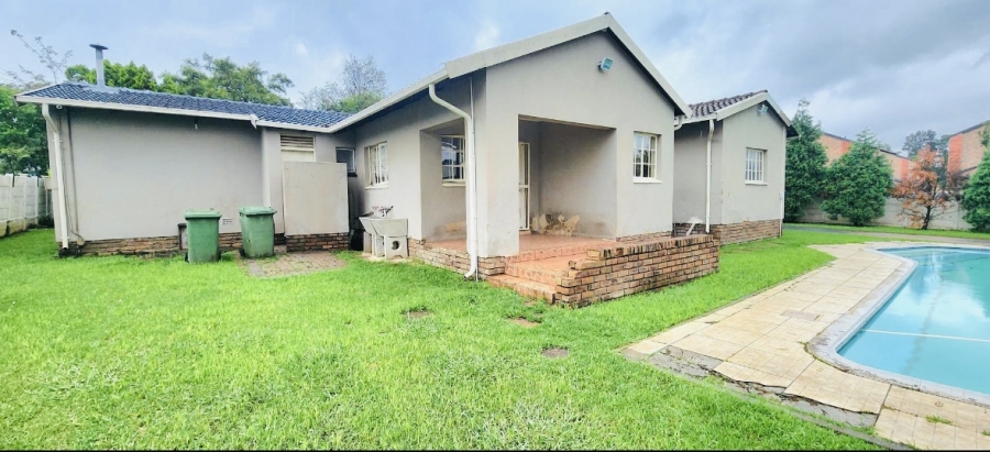 3 Bedroom Property for Sale in Brackenhurst Gauteng